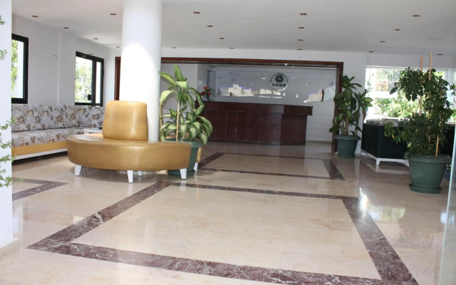 Bronze Hotel