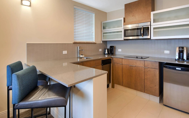 Best Western Plus Sawridge Suites
