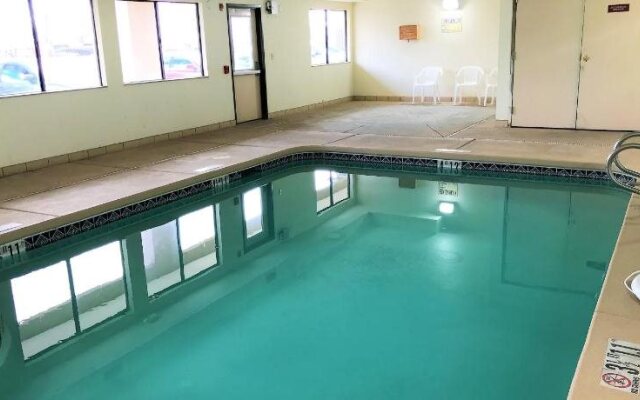 American Inn & Suites