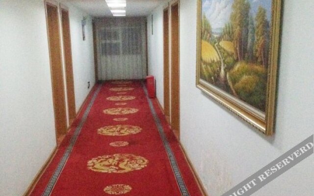 Xinlin Business Hotel