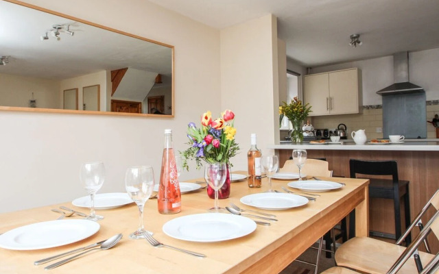 Dartmoor Valley Lodge