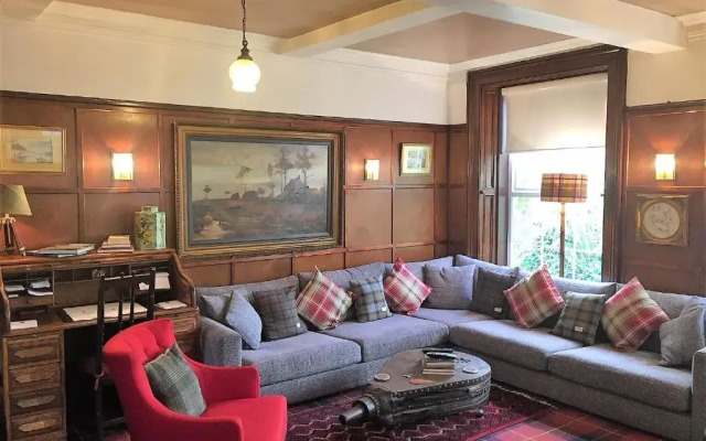 Torrs Warren Country House Hotel