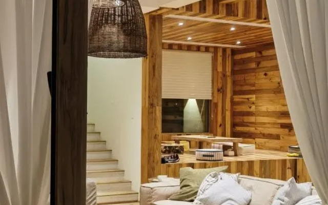 Country Life Lodge