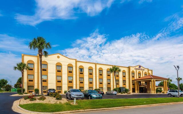 Comfort Suites near Robins Air Force Base