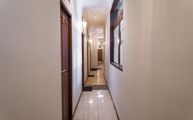 RedDoorz near Alun Alun Bandung 2