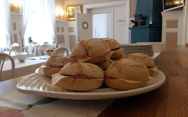 Hamnhotellet Kronan