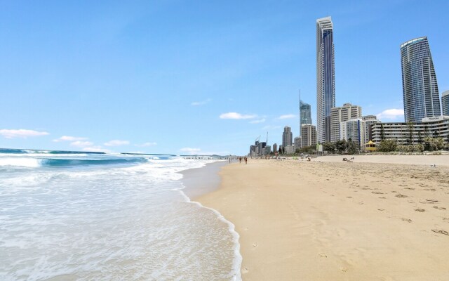 Heart of Surfers Paradise - Ocean Views