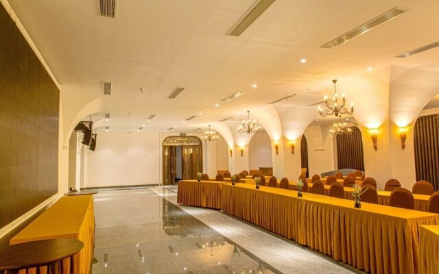 Dong Duong Hotel