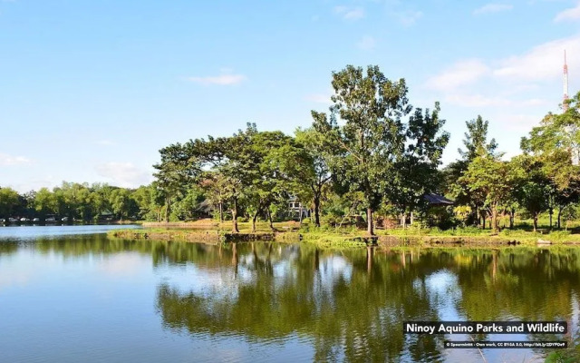 City Smiles Apartelle by OYO Rooms