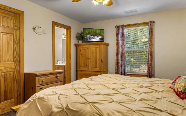 Poplar Point Condo Unit 12A - Two Bedroom Condo