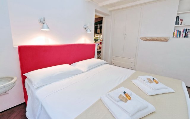 Rome Accommodation - Campo de Fiori III