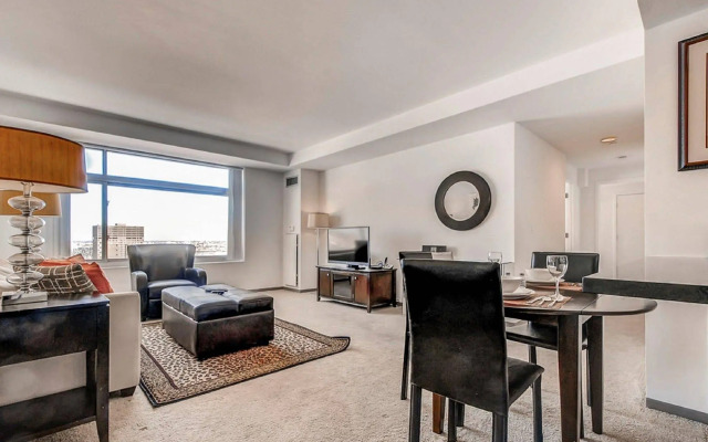 Global Luxury Suites at Kendall West