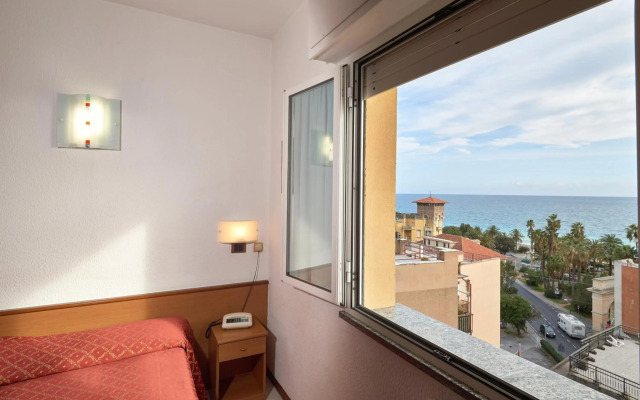 Hotel Careni Villa Italia