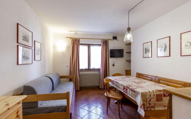 FRAINES 19 : typical three-room apartment (022039-AT-070085)-199 Fraines 19