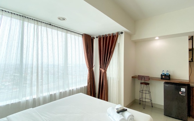 Minimalist And Strategic Studio Apartment At Grand Kamala Lagoon – Guest Rooms – Bekasi