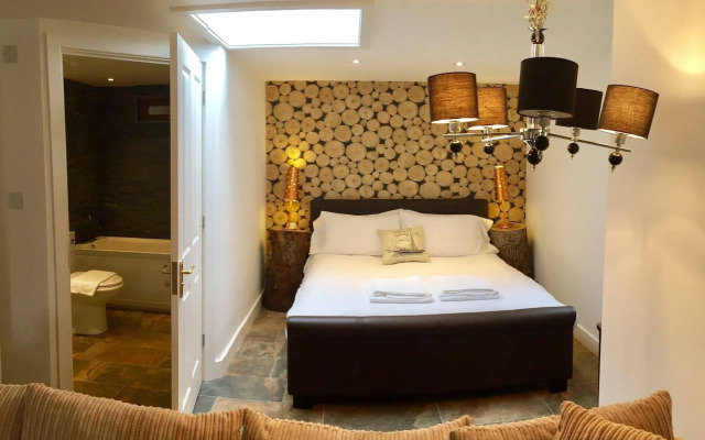 Thatched Cottage Hotel