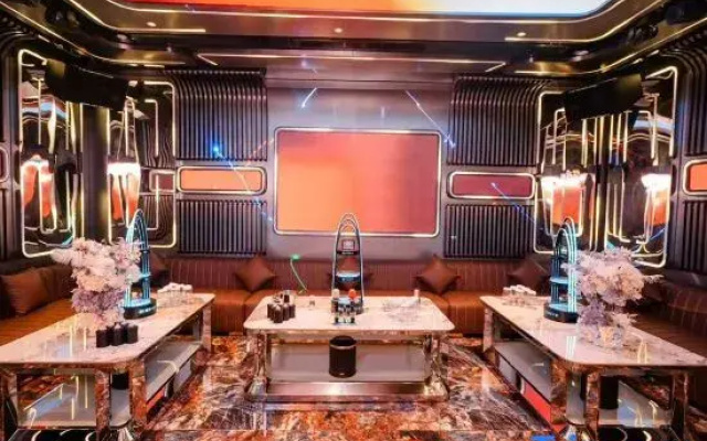 Leiyang Weihao Hotel (Wuyi Square Nanzheng Street)