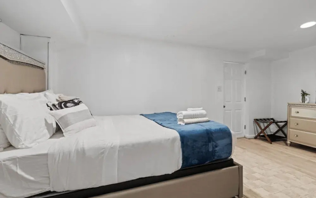 Cozy 1-bedroom Garden Apartment