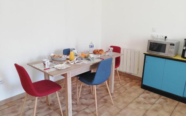 Les Greniers Du Château