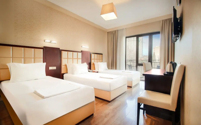 Отель Gtm Plaza