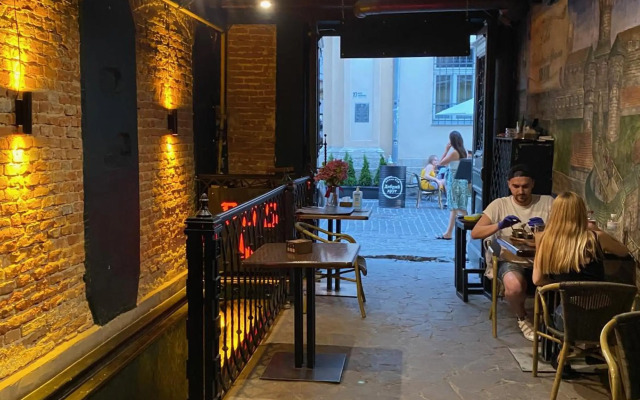 Апартаменти у Львові на вулиці Лесі Українки 19/13