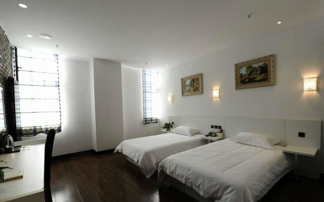 Olivia Classic Personality Hotel