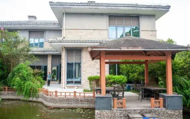 Shanshui Residence Resort Hotel