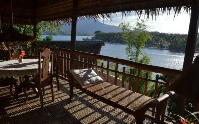 Bamboo Beach Resort