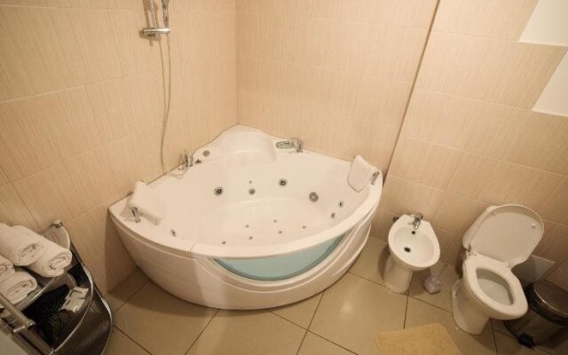 Truskavets Central Jam Mini Hotel
