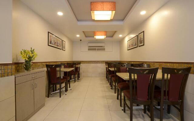 Hotel Raj Mahal