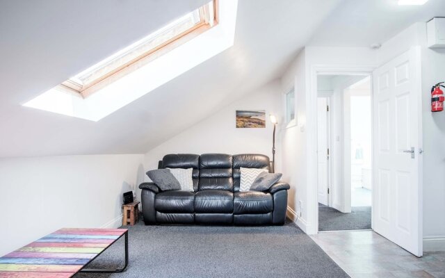 Rooftops - 1 Bedroom Apartment - Tenby