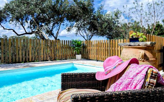 Dimitris Cottage in Apergatika
