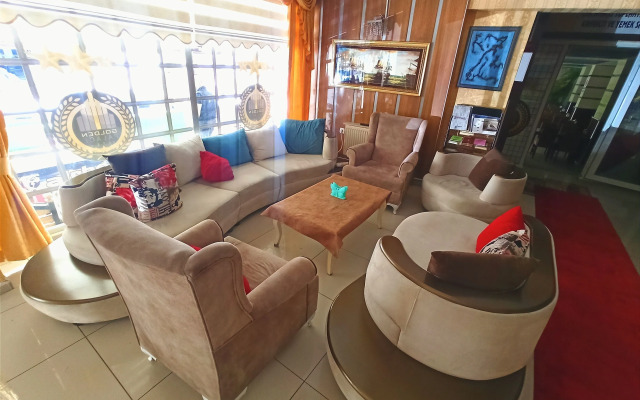 Mi̇raç Golden Palace Otel