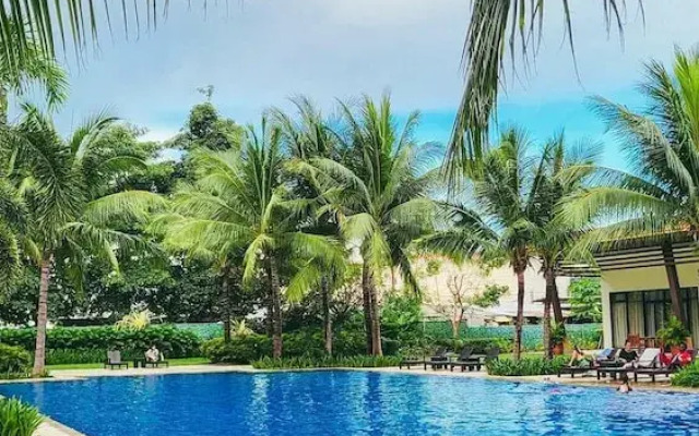 East Bay Residences