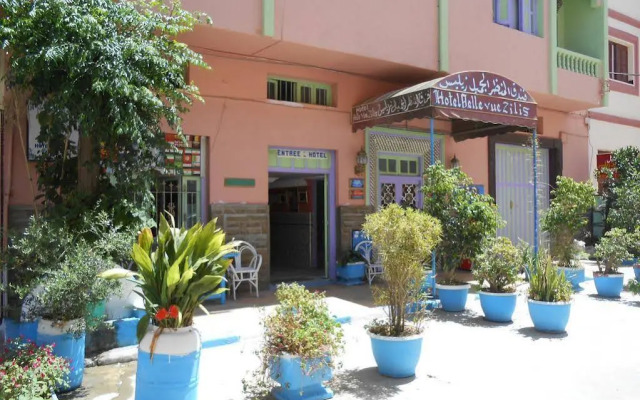 hotel belle vue zillis