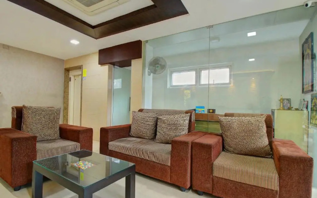 OYO 14406 Hotel Subashree