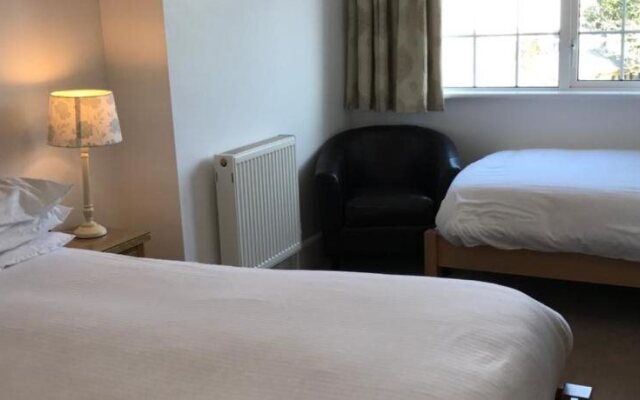Chellowdene Guest House