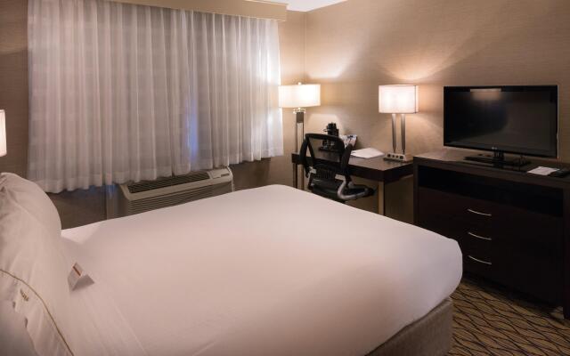 Holiday Inn Express Hotel and Suites Pasadena-Colorado Blvd, an IHG Hotel