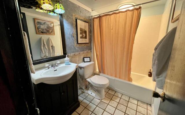 Dumplin Patch Bed & Breakfast