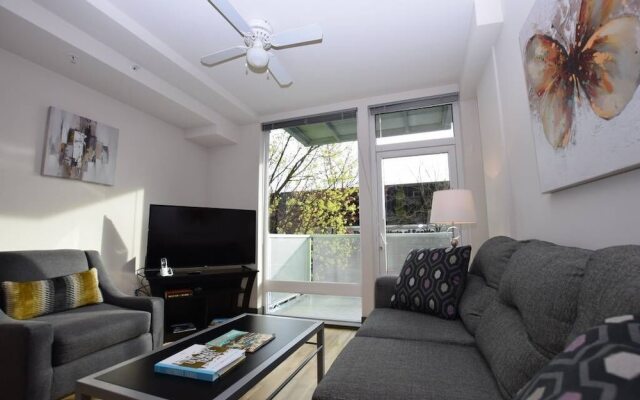 Belltown Pike Place Suites by Luxe Hubs