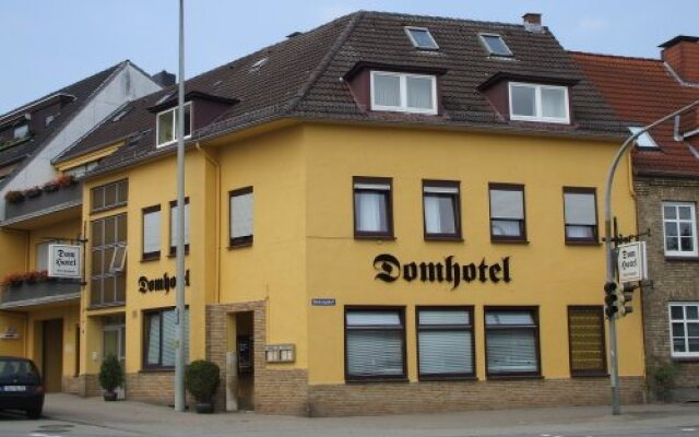 Domhotel Bed & Breakfast