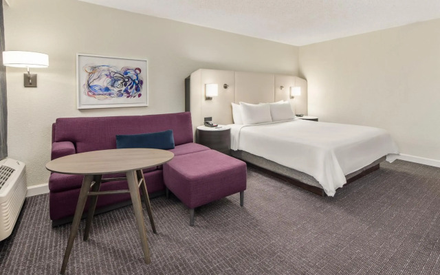 Crowne Plaza Orlando - Lake Buena Vista