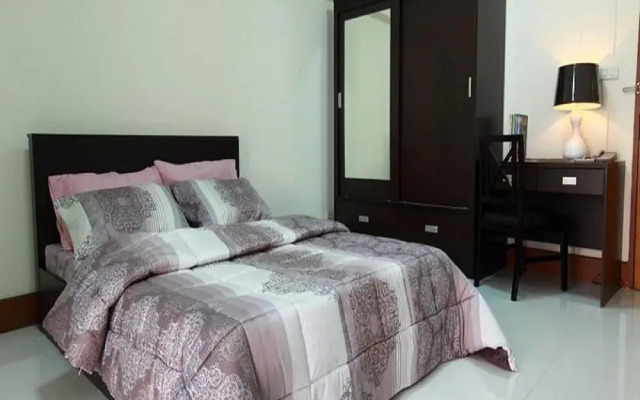 Rattanasook Residence