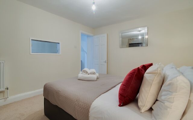 Newark House - 2 Bedroom Apartment