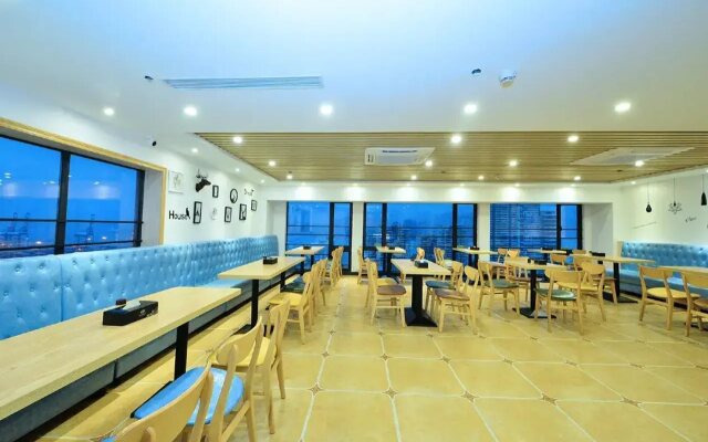 Vienna Apartment (Shenzhen Zhongying Street)