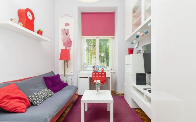 Studio Cracow Boguslawskiego by Renters