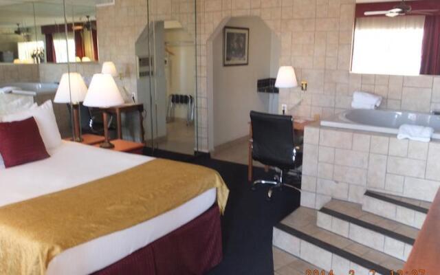 Best Western Desert Aire