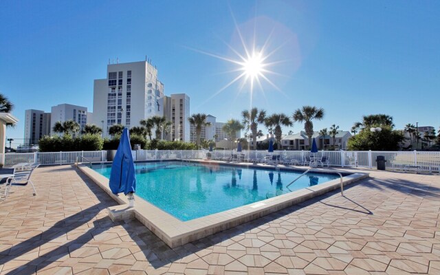 Shoreline Towers Resort by Panhandle Getaways