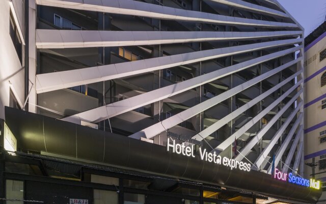 Hotel Vista Express (Formerly Four Seasons International House)
