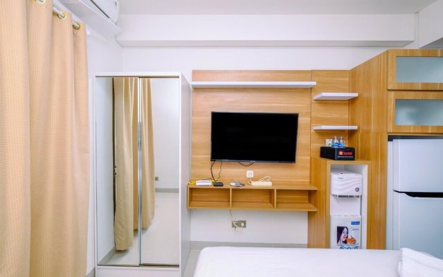 Minimalist And Comfort Living Studio At Transpark Cibubur Apartment – Guest Rooms – Depok